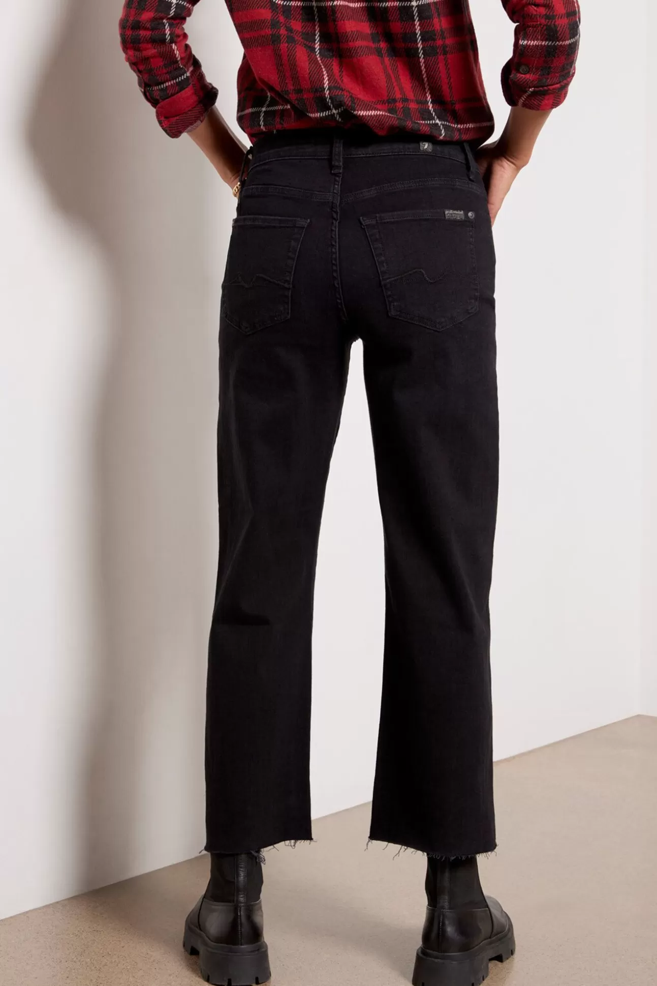 Cropped Alexa Jean^7 FOR ALL MANKIND Shop